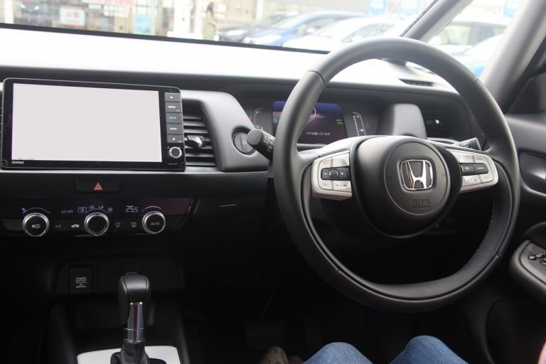 ひだか町でホンダ・フィットに乗るなら新☆車生活がお得! 橋本興業 ひだか町でホンダ・フィットに乗るなら新☆車生活がお得! 橋本興業